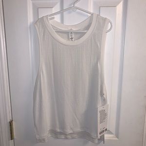 Lululemon Train to be Tank never worn crop top